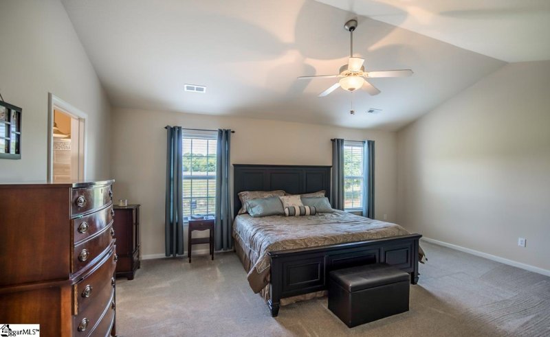 Property image 4 at 5 Rivers Edge Circle, Simpsonville, SC 29680