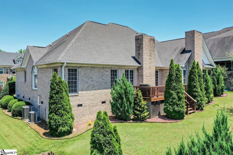 Property image 3 at 105 Palm Springs Way, Simpsonville, SC 29681