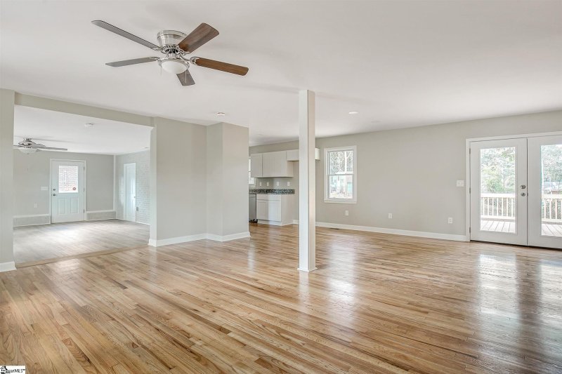 Property image 5 at 117 Parkdale Drive, Greenville, SC 29611