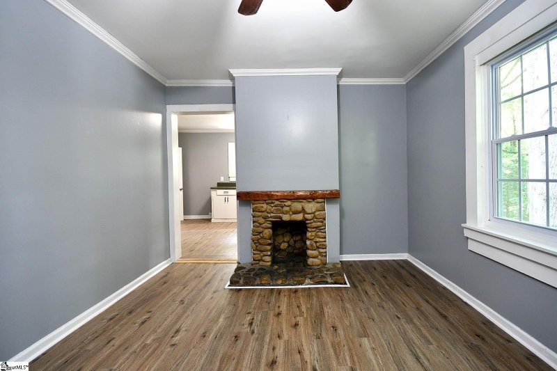 Property image 5 at 123 Cobb Street, Easley, SC 29640