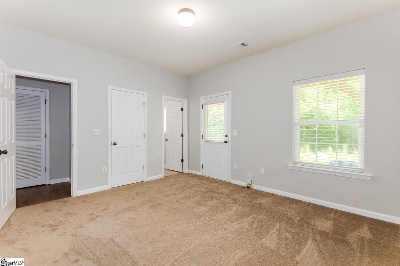 Property image 5 at 414 Woodbark Court, Mauldin, SC 29662