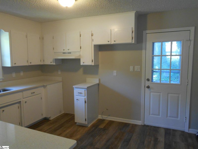 Property image 2 at 123 Loblolly Drive, Wellford, SC 29385