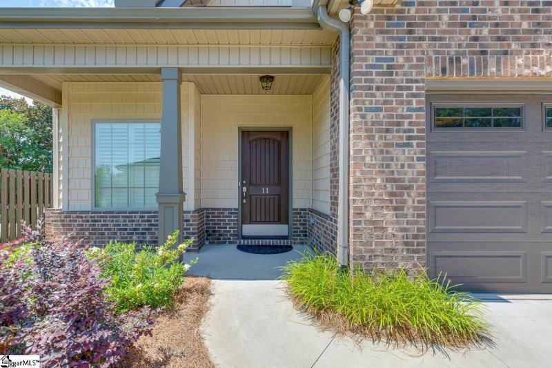 Property image 2 at 11 Sweetspire Lane, Simpsonville, SC 29681