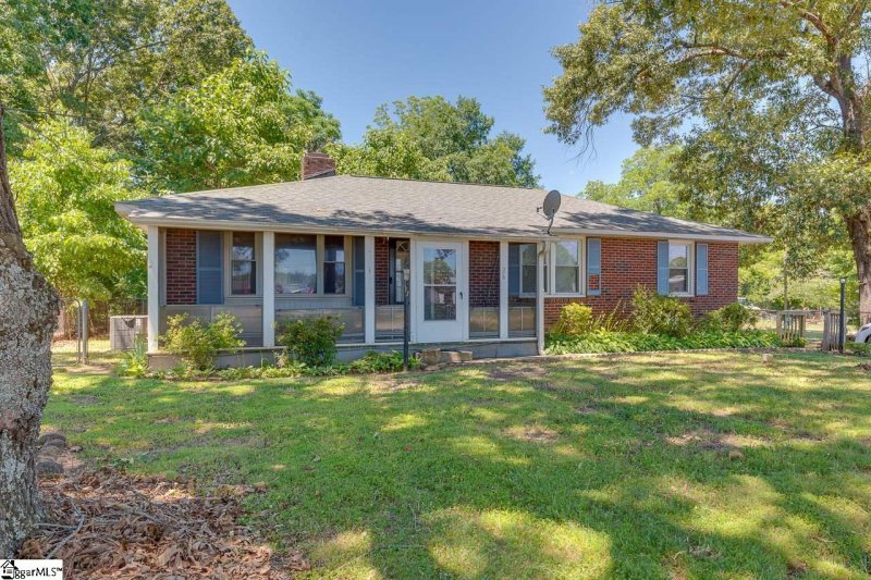 Property image 2 at 26 Pecan Terrace, Greenville, SC 29605