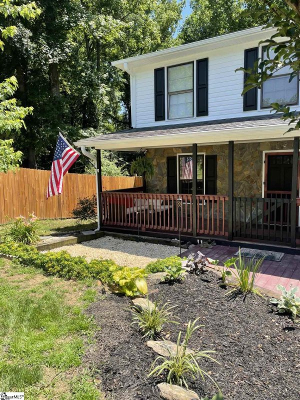 Property image 2 at 6 Cloverdale Court, Simpsonville, SC 29681