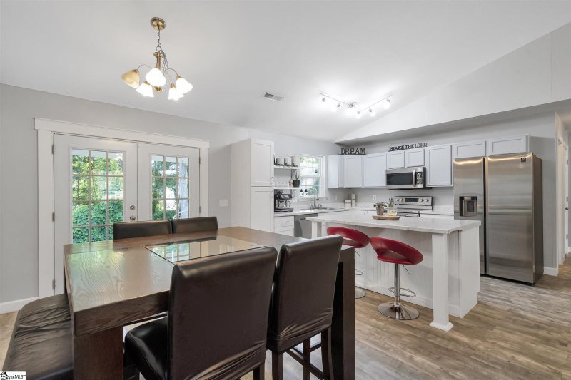 Property image 5 at 823 Gray Eagle Lane, Boiling Springs, SC 29316