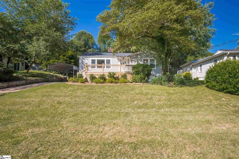 Property image 2 at 7 Kirkwood Lane, Greenville, SC 29607