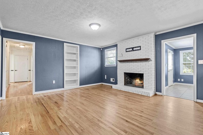 Property image 2 at 14 Ardmore Drive, Taylors, SC 29687