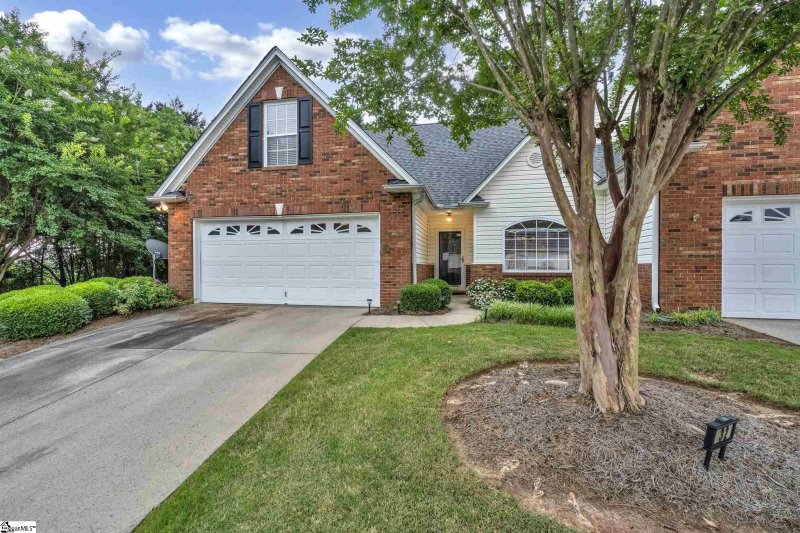 Property image 4 at 32 Kennebec Lane, Simpsonville, SC 29681