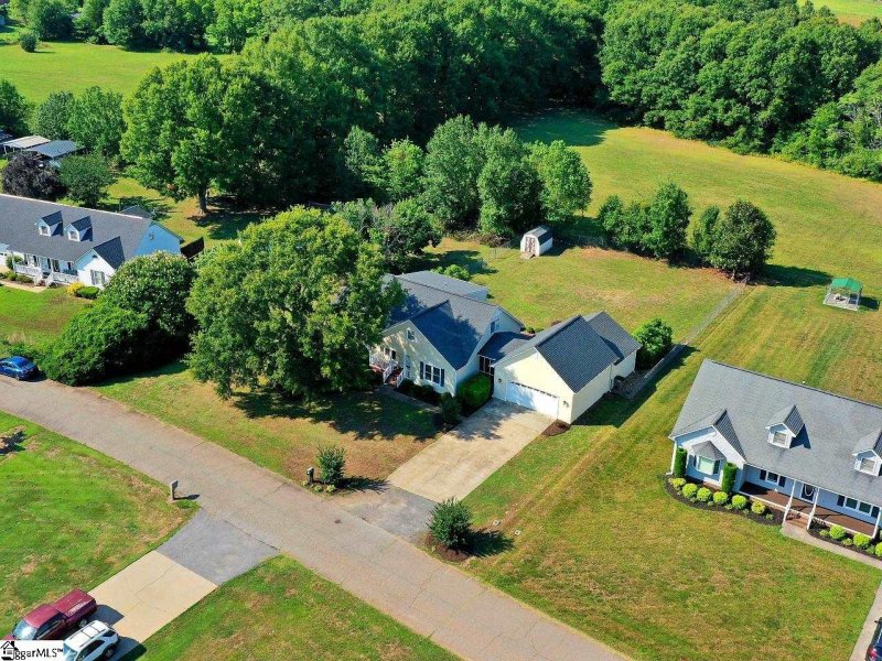 Property image 4 at 117 Martin Court, Williamston, SC 29697