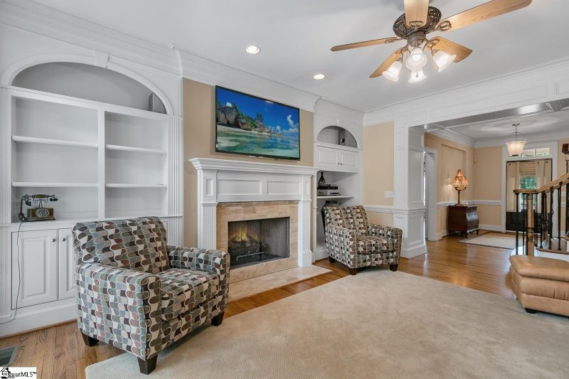 Property image 5 at 102 W Cleveland Bay Court, Greenville, SC 29615