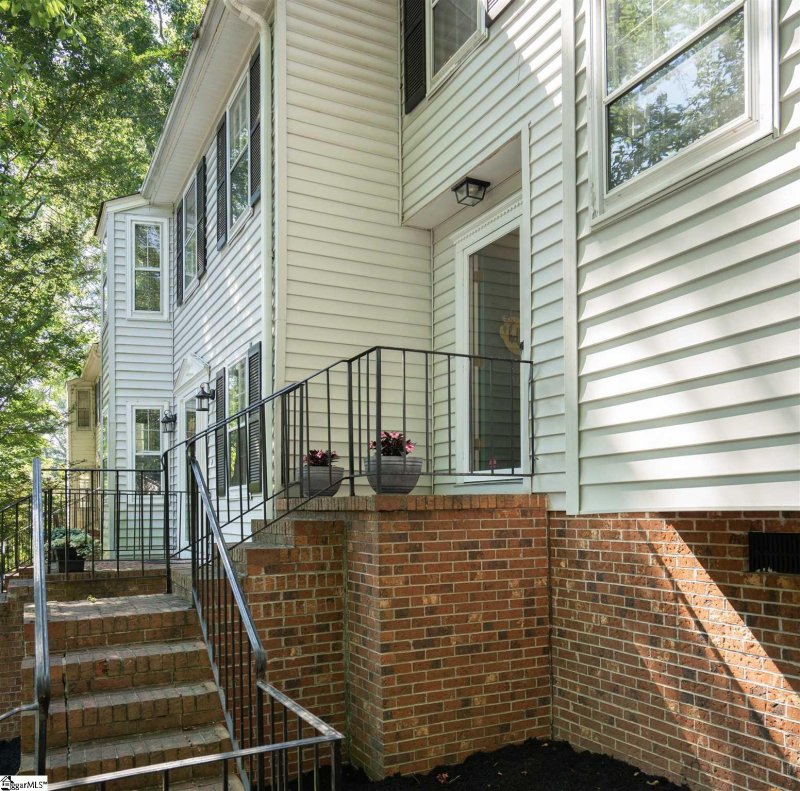 Property image 3 at 900 N Main Street, Greenville, SC 29609