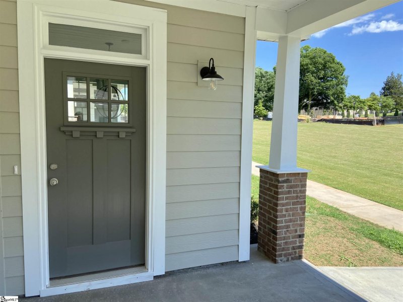 Property image 2 at 44 Cottage Knoll Circle, Greenville, SC 29609