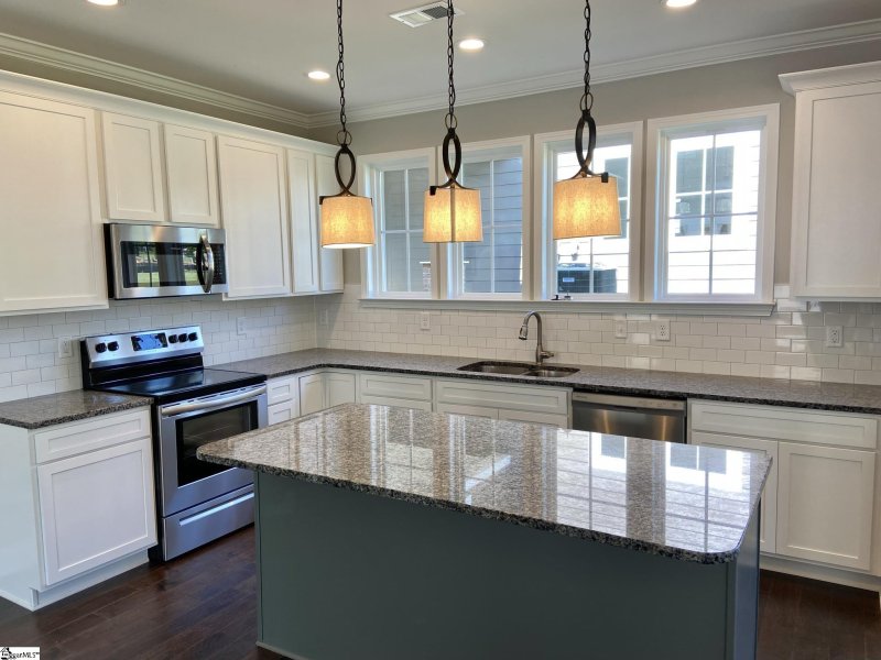 Property image 5 at 44 Cottage Knoll Circle, Greenville, SC 29609