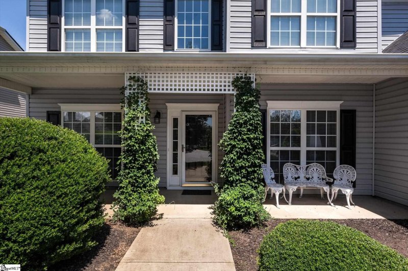 Property image 5 at 3 Coral Bell Court, Simpsonville, SC 29681