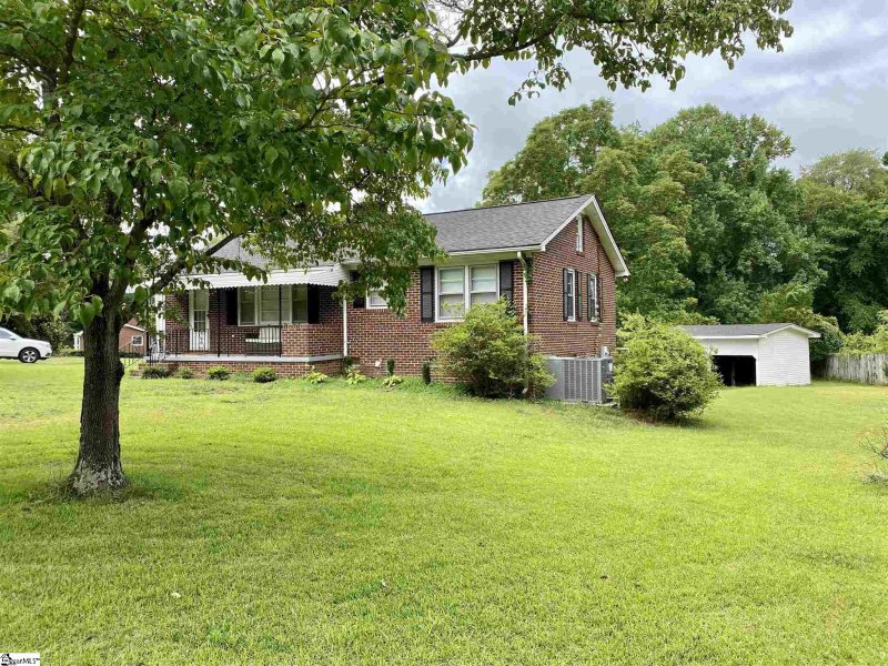 Property image 2 at 1 Forest Circle, Greenville, SC 29617