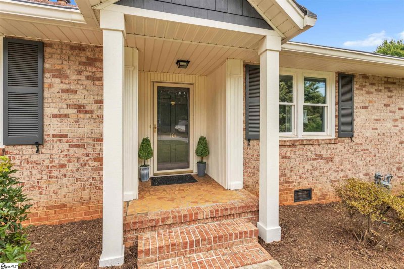 Property image 3 at 101 Batesview Drive, Greenville, SC 29607