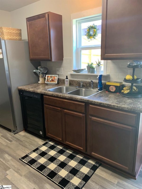 Property image 3 at 137 Colonial Walk, Pickens, SC 29671-2901