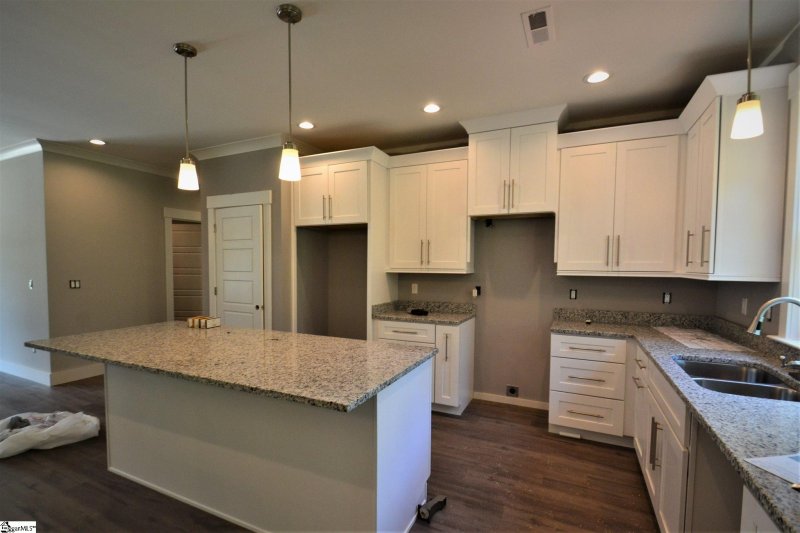 Property image 4 at 877 Affirmed Drive, Boiling Springs, SC 29316