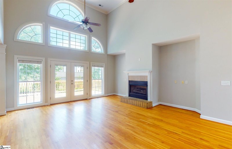 Property image 4 at 209 Chetsworth Lane, Greenville, SC 29607