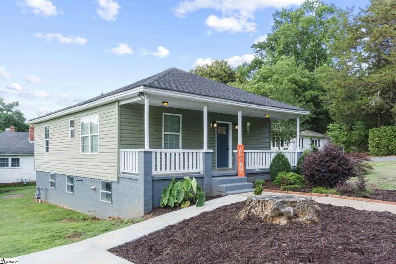 Property image 2 of 305 Church Street in Arial Mill, Easley, SC 29640