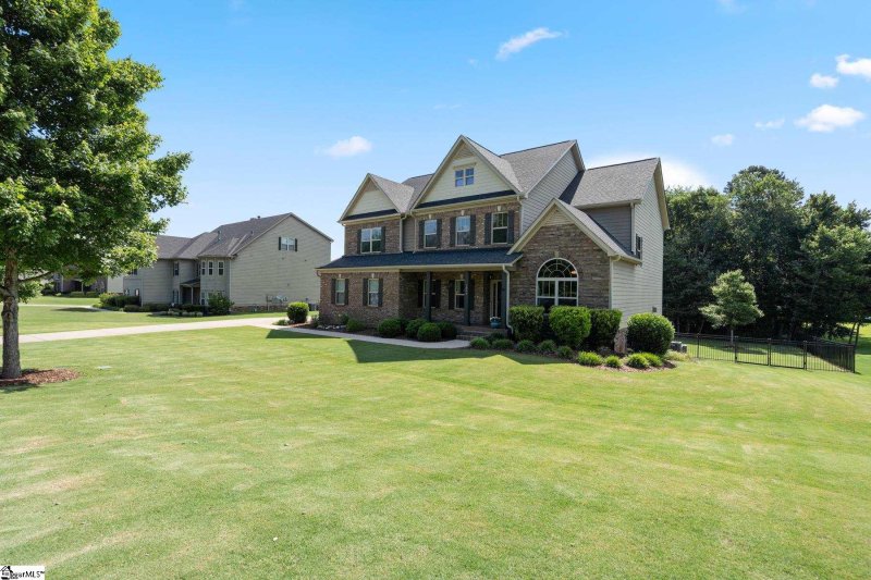 Property image 2 at 1002 Shoal Creek Way, Easley, SC 29642