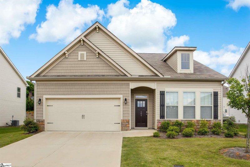 Property image 2 at 104 Bluebell Lane, Easley, SC 29642