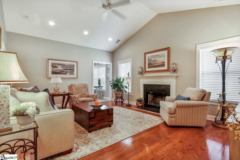 Property image 5 at 324 Shallow Drive, Taylors, SC 29687