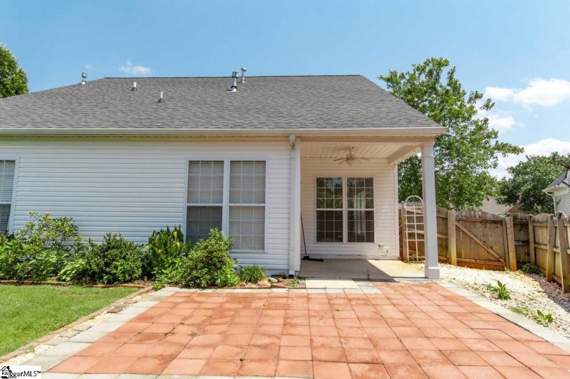 Property image 3 at 805 Medora Drive, Greer, SC 29650