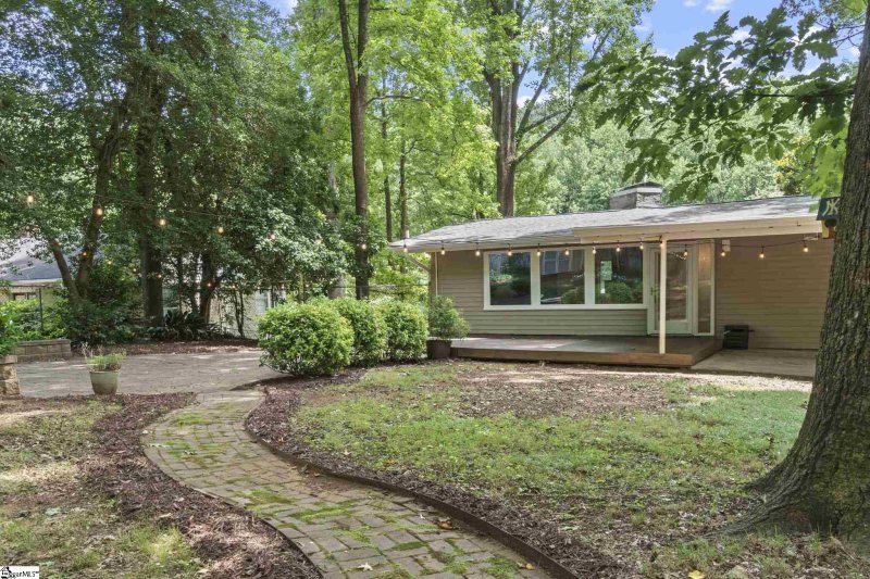 Property image 3 at 11 Lotus Court, Greenville, SC 29609