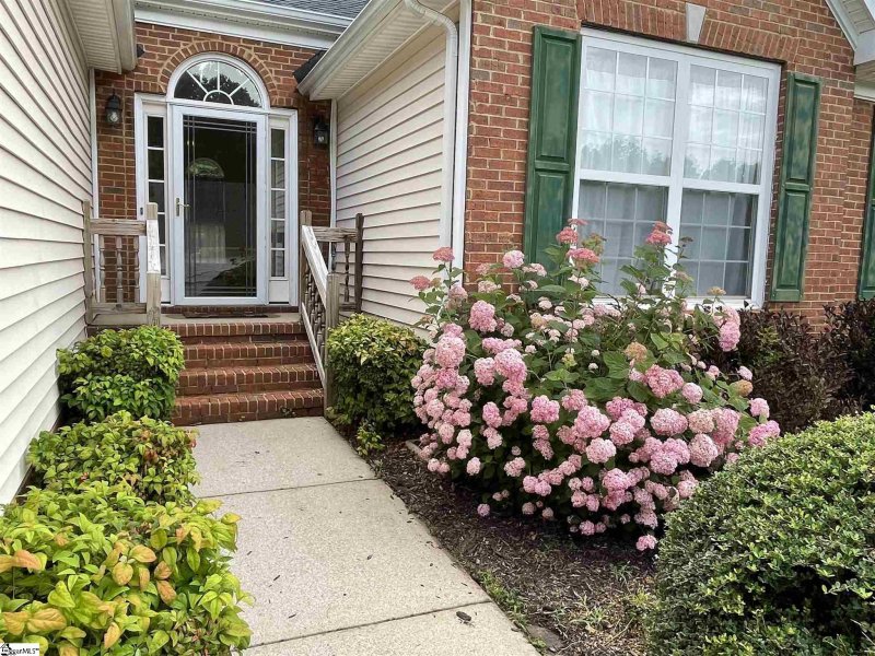 Property image 2 at 117 Northcliff Way, Greenville, SC 29617