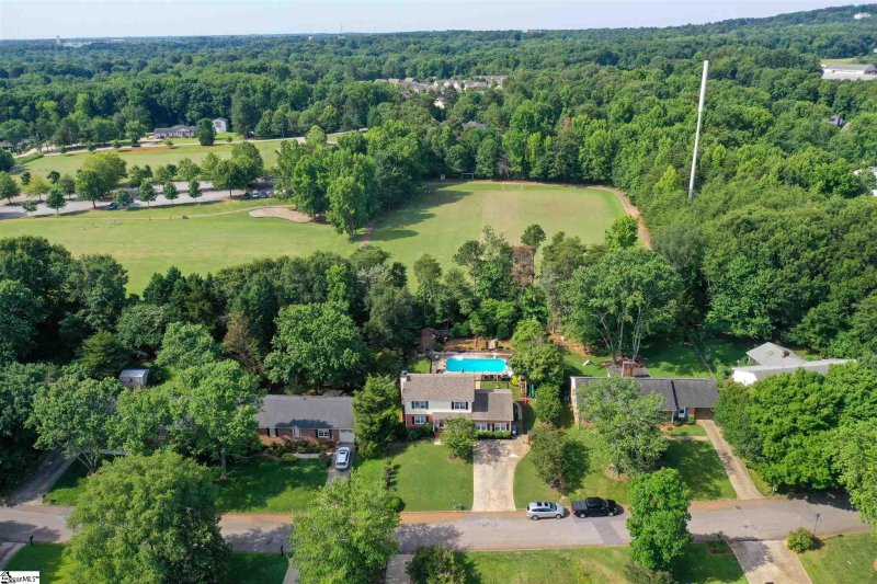 Property image 3 at 116 Lynchester Road, Greenville, SC 29615