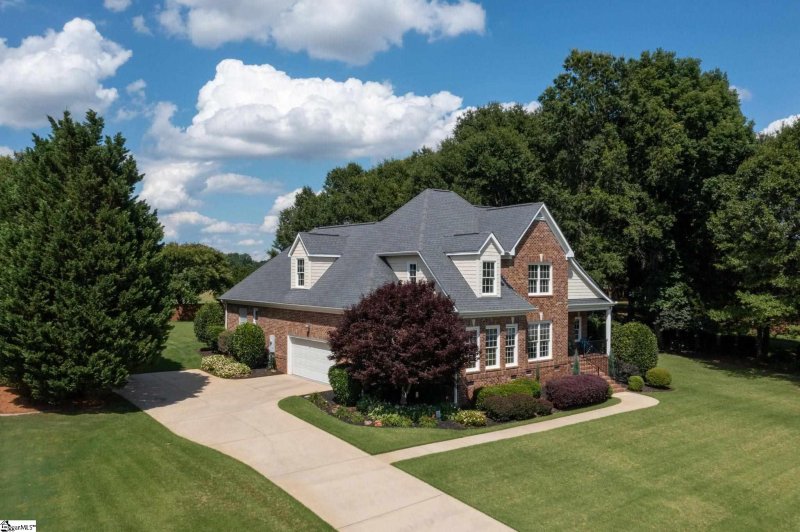 Property image 3 at 23 Bingham Way, Simpsonville, SC 29680