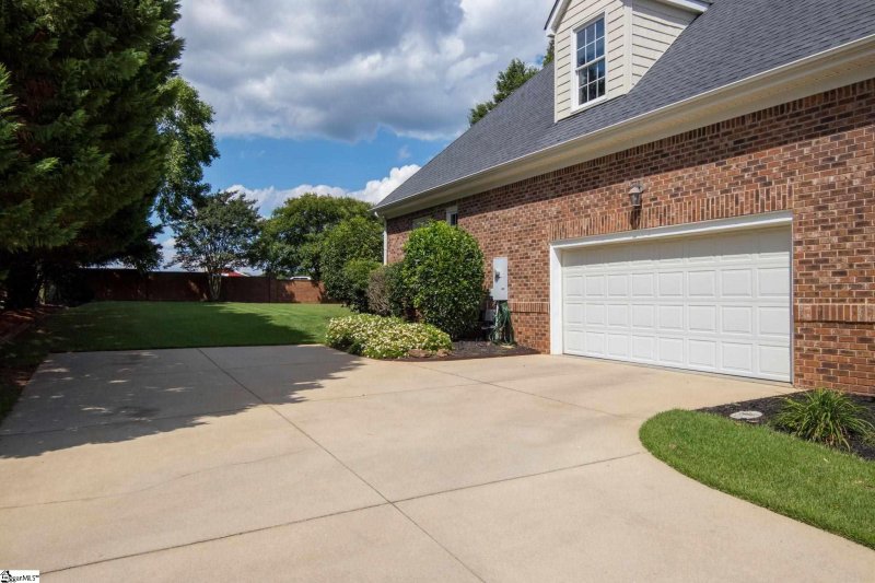 Property image 4 at 23 Bingham Way, Simpsonville, SC 29680