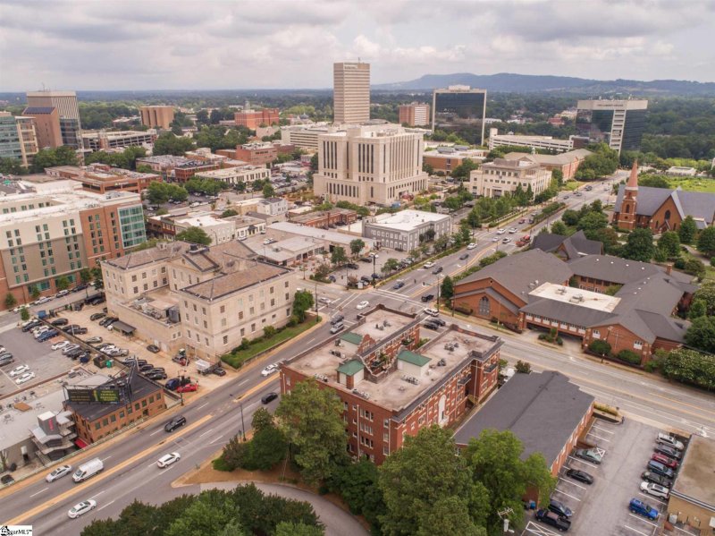 Property image 5 at 400 E Washington Street, Greenville, SC 29601