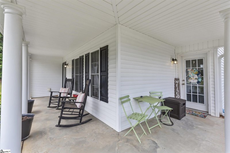 Property image 2 at 1001 Stoneham Circle, Anderson, SC 29626