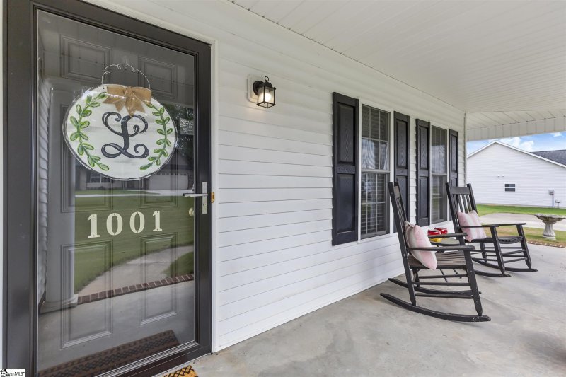 Property image 3 at 1001 Stoneham Circle, Anderson, SC 29626