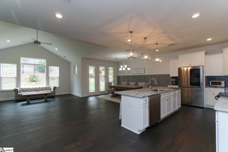 Property image 4 at 328 Brenleigh Court, Simpsonville, SC 29680