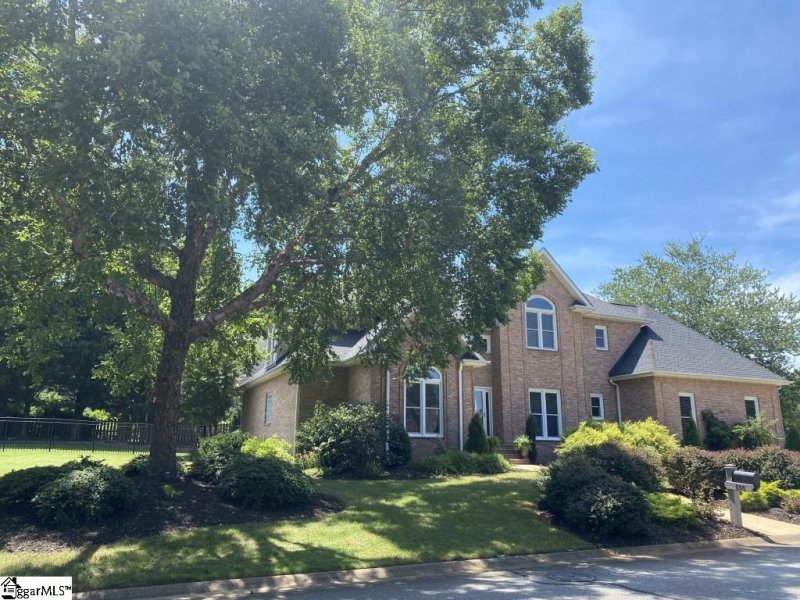 Property image 2 at 600 Ladykirk Lane, Greer, SC 29650