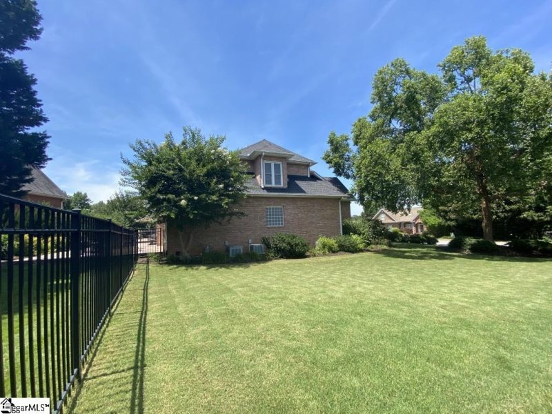 Property image 4 at 600 Ladykirk Lane, Greer, SC 29650