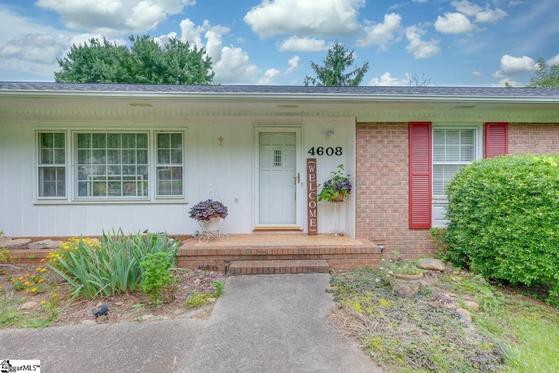 Property image 2 at 4608 Coach Hill Drive, Greenville, SC 29615