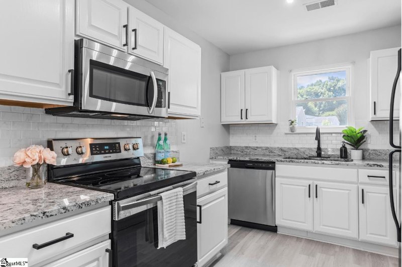 Property image 5 at 201 Barnyard Way, Simpsonville, SC 29681