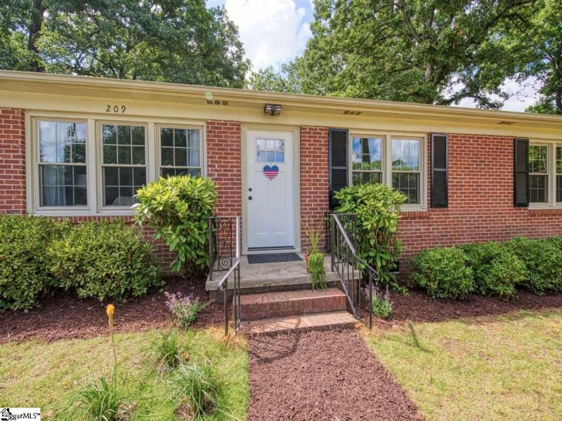 Property image 4 at 209 Sylvia Road, Easley, SC 29642