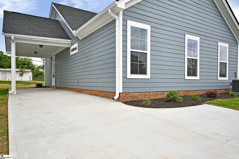 Property image 4 at 3419 Old Buncombe Road, Greenville, SC 29617