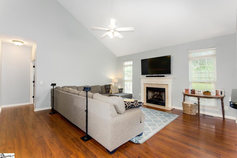 Property image 3 at 402 Rolling Pines Lane, Duncan, SC 29334