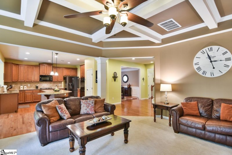 Property image 4 at 12 Glengrove Drive, Simpsonville, SC 29681