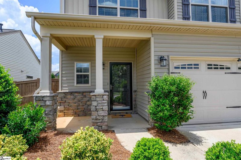 Property image 2 at 108 Romsey Circle, Simpsonville, SC 29681