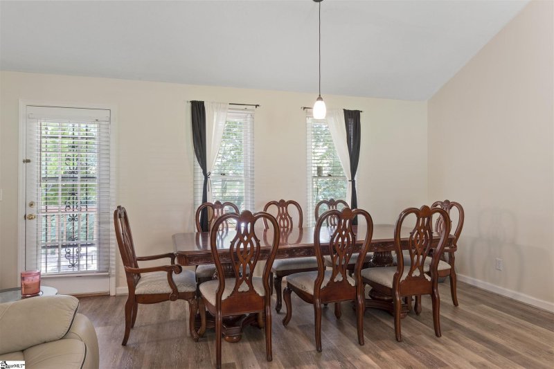 Property image 4 at 4 Miracle Drive, Greenville, SC 29605