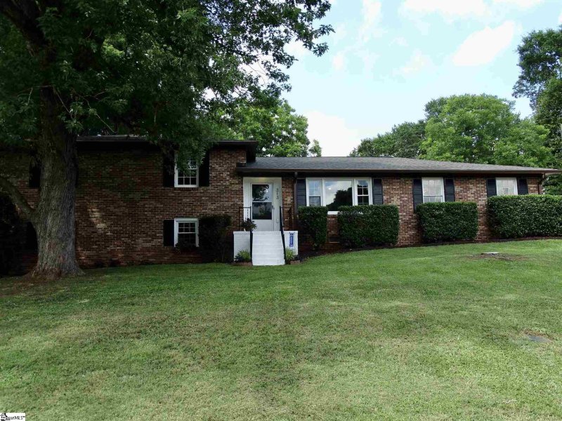 Property image 2 at 313 Bentwood Road, Piedmont, SC 29673