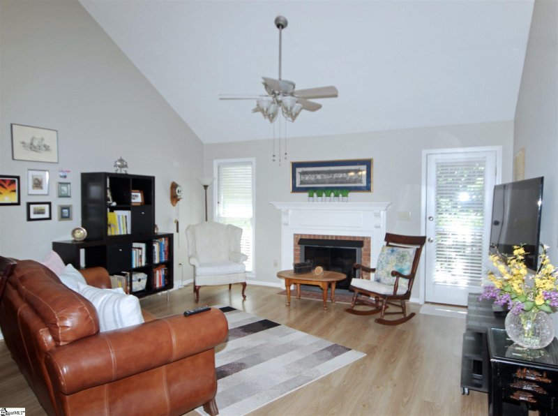 Property image 3 at 308 Angie Drive, Taylors, SC 29687